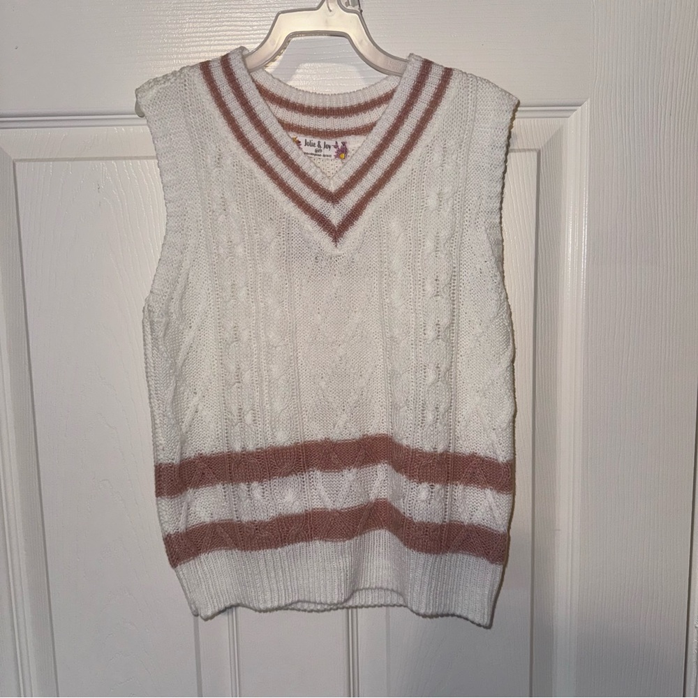 NWT Jolie&Joy Sleeveless Knit Pullover White/Rose M(10-12)